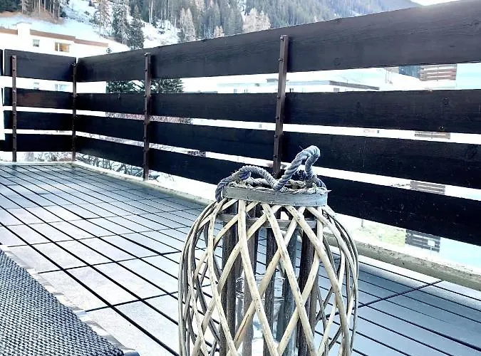 Bolgen: Jakobshorn With Amenities Apartment